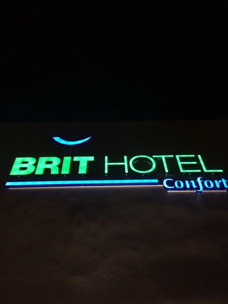 Brit Hotel Confort Loches Exterior photo